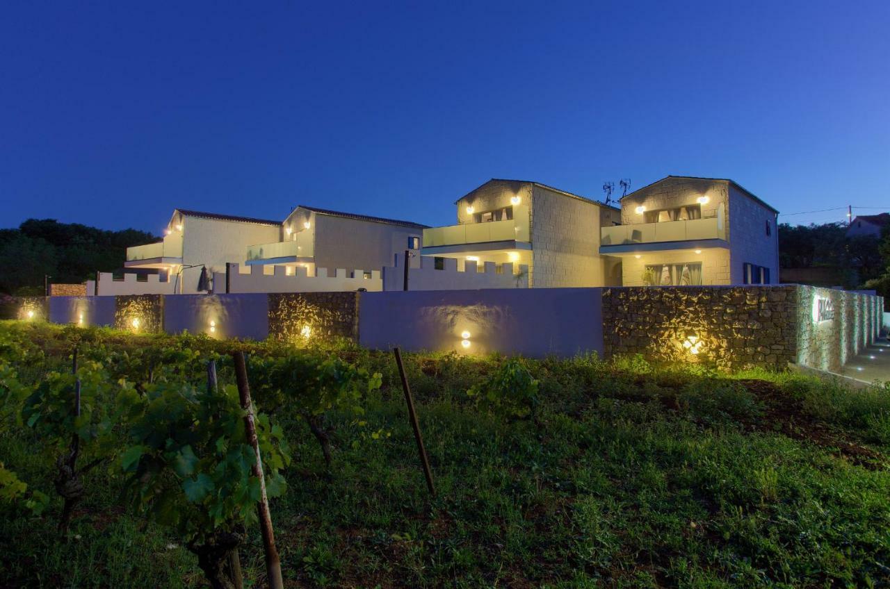 Pax Houses Vrh  Bagian luar foto