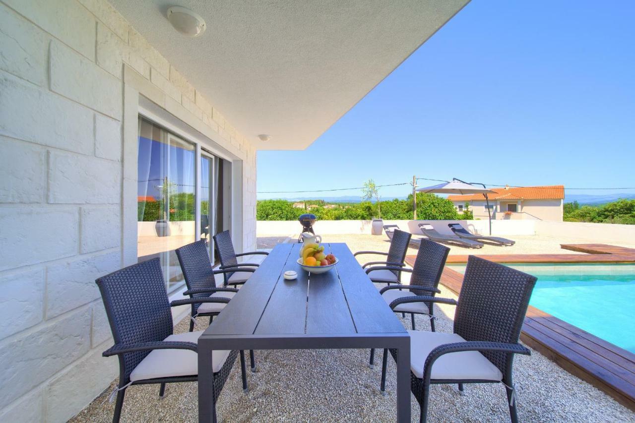 Pax Houses Vrh  Bagian luar foto