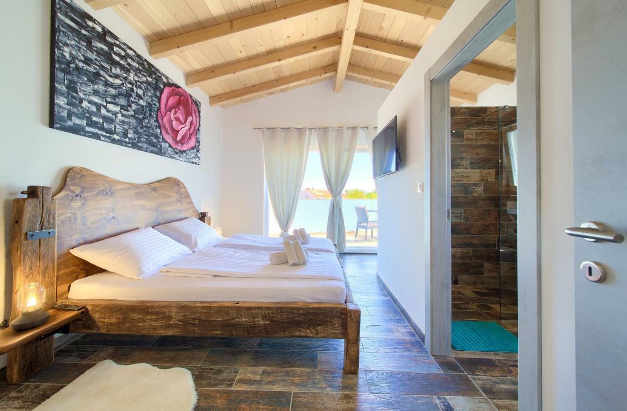 Pax Houses Vrh  Bagian luar foto